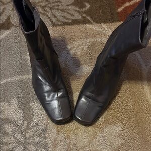 Elegant Liz Claiborne Flex Women's Boots